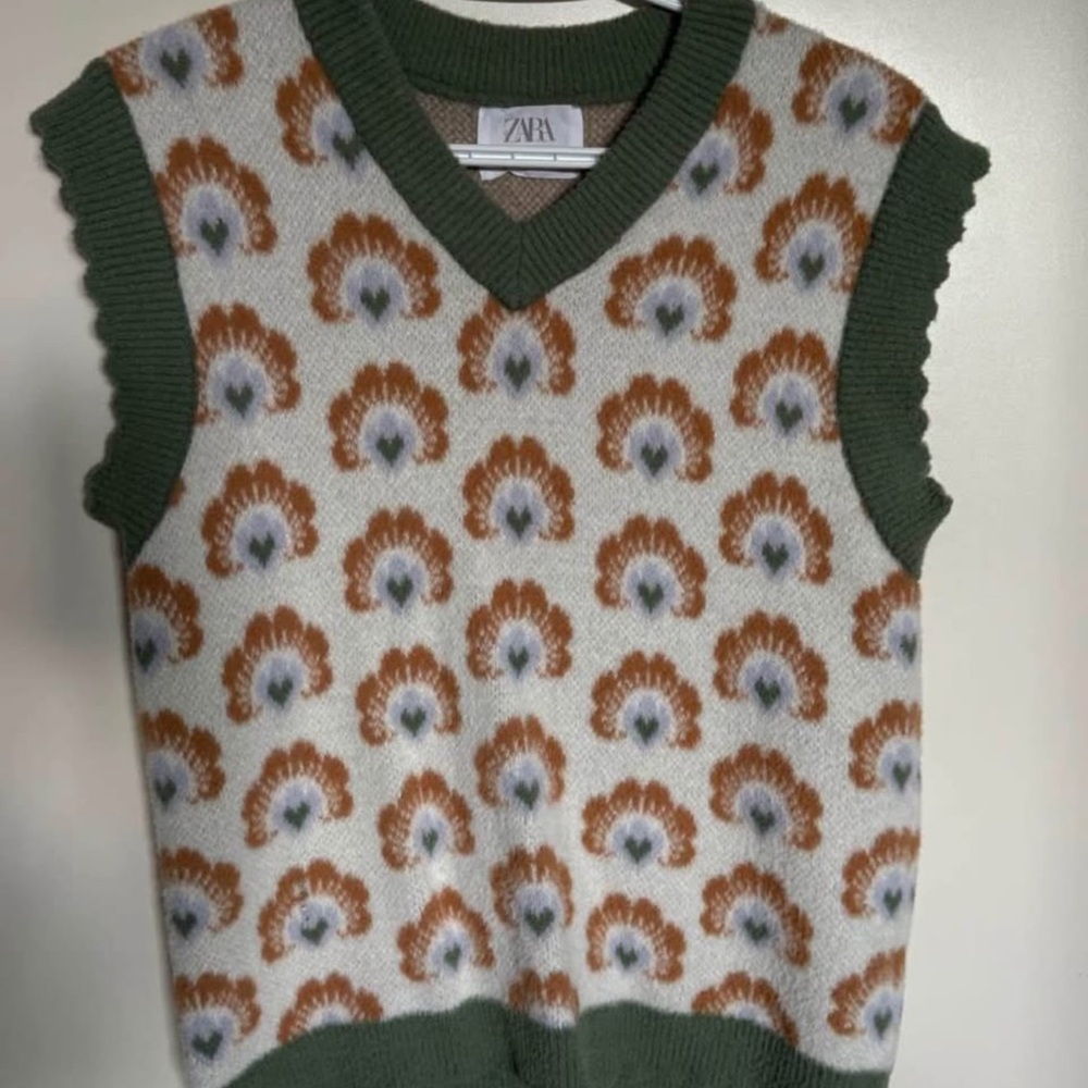 Zara Green and Orange Patterned Sweater Vest